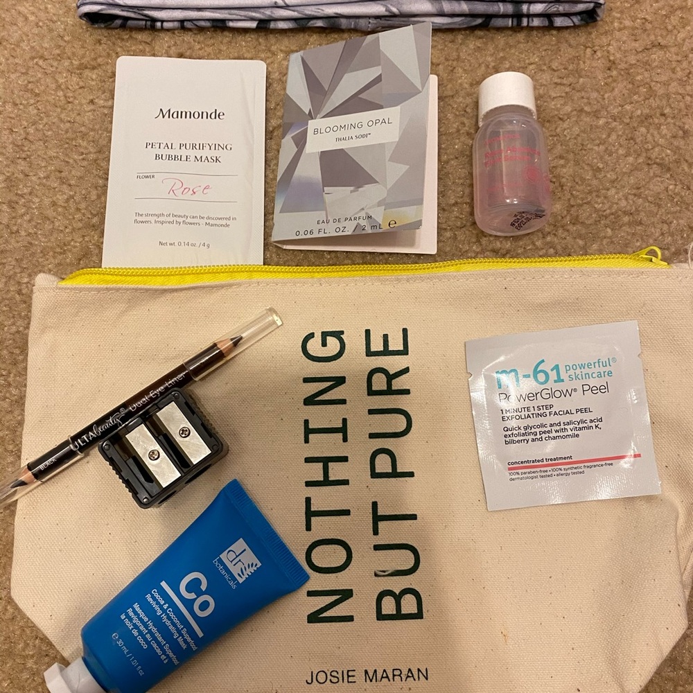 Make Up Bundle with Bag